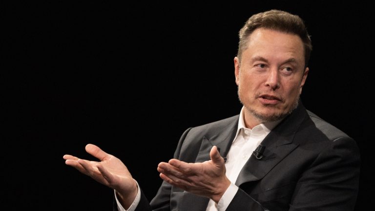 Elon Musk’tan Çin Uyarısı: Rakiplerini Yok Edecekler
